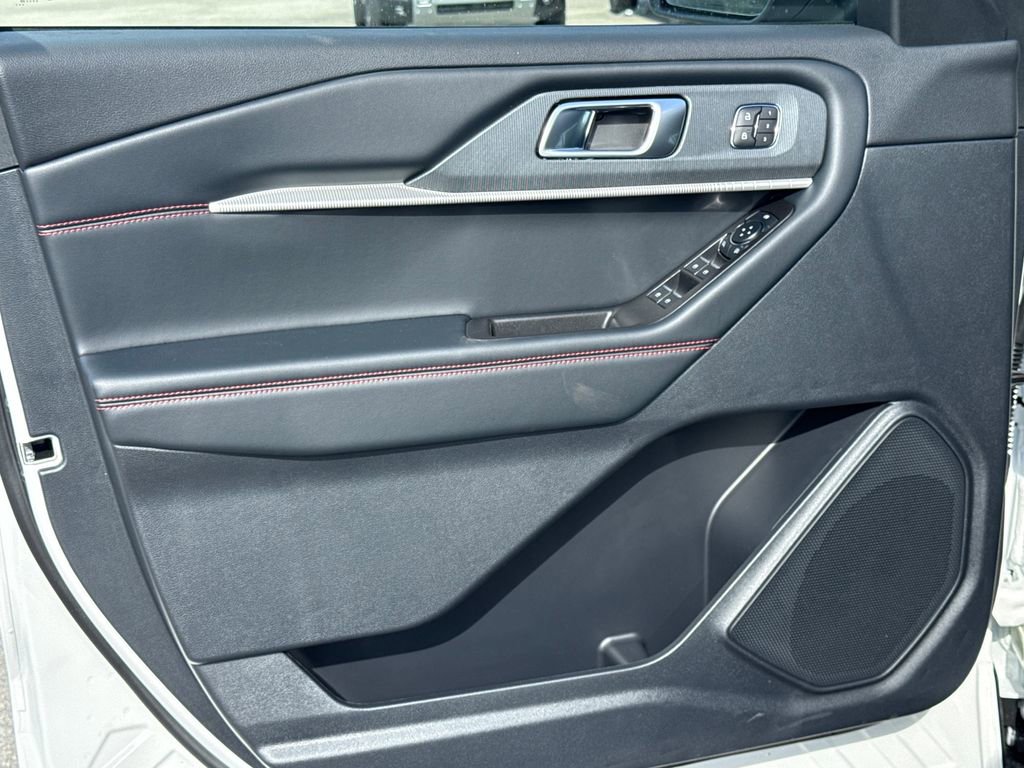 New 2026 Ford Explorer ST-Line image 18