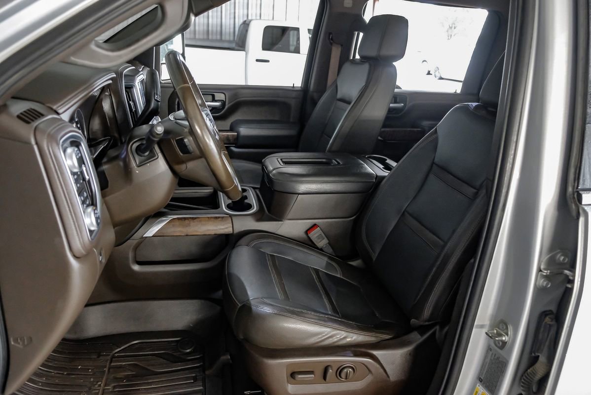 Used 2020 GMC Sierra 3500 Denali w/ Technology Package AWD/4WD image 28