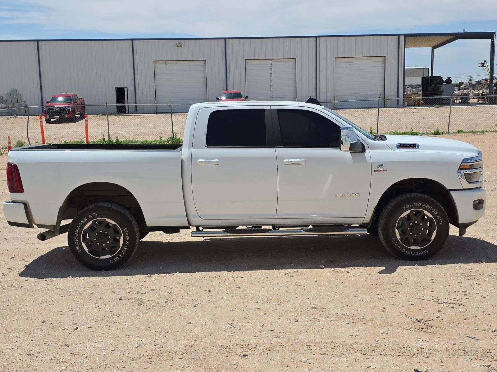 Used 2025 RAM 2500 Laramie AWD/4WD image 4