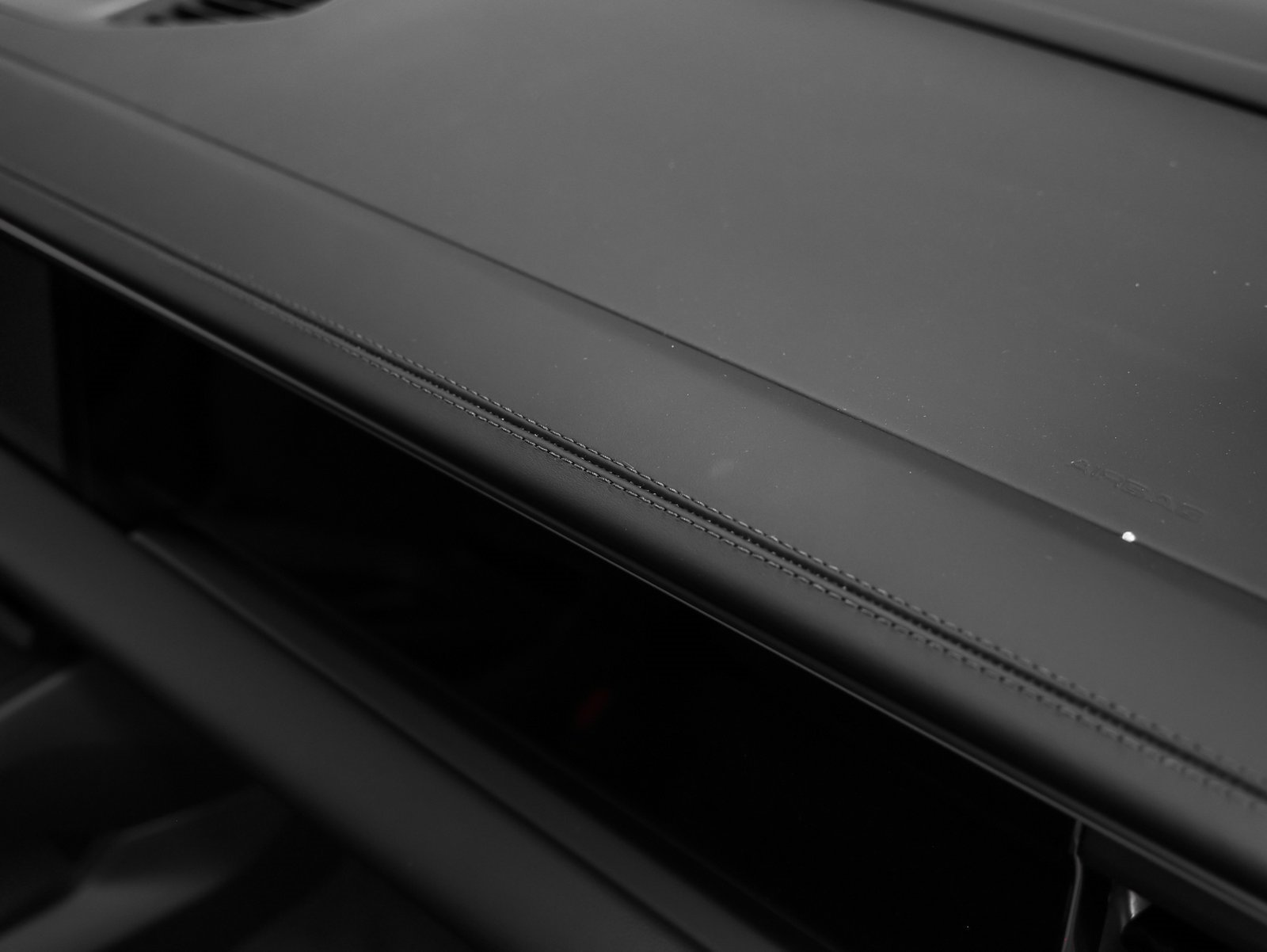 Certified 2025 Porsche Macan 4 Electric image 24