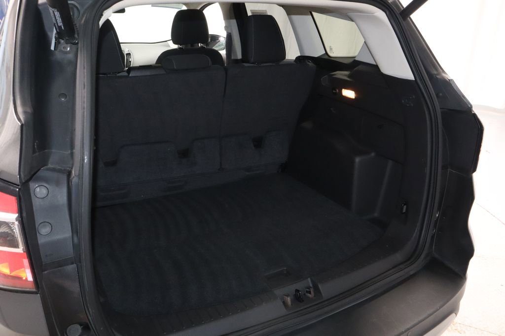 Certified 2017 Ford Escape SE w/ Equipment Group 201A FWD image 17