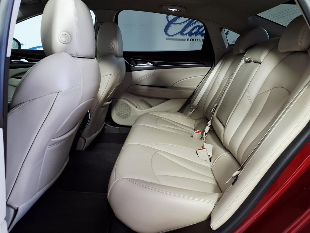 Used 2017 Buick LaCrosse Preferred image 10