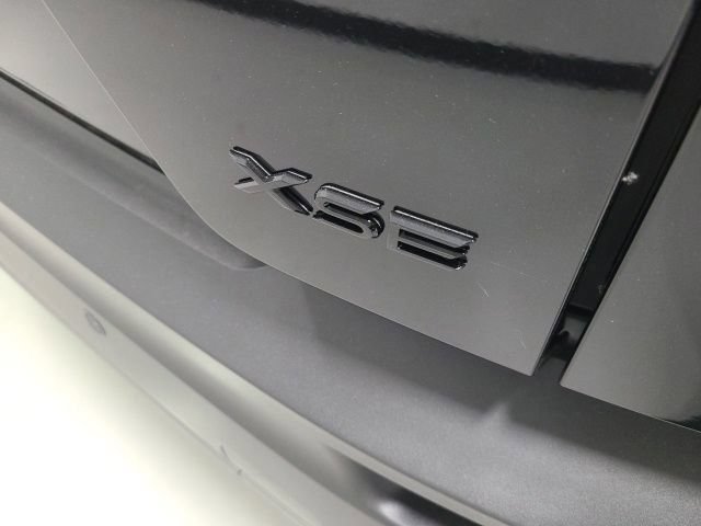 New 2026 Toyota C-HR AWD/4WD image 8