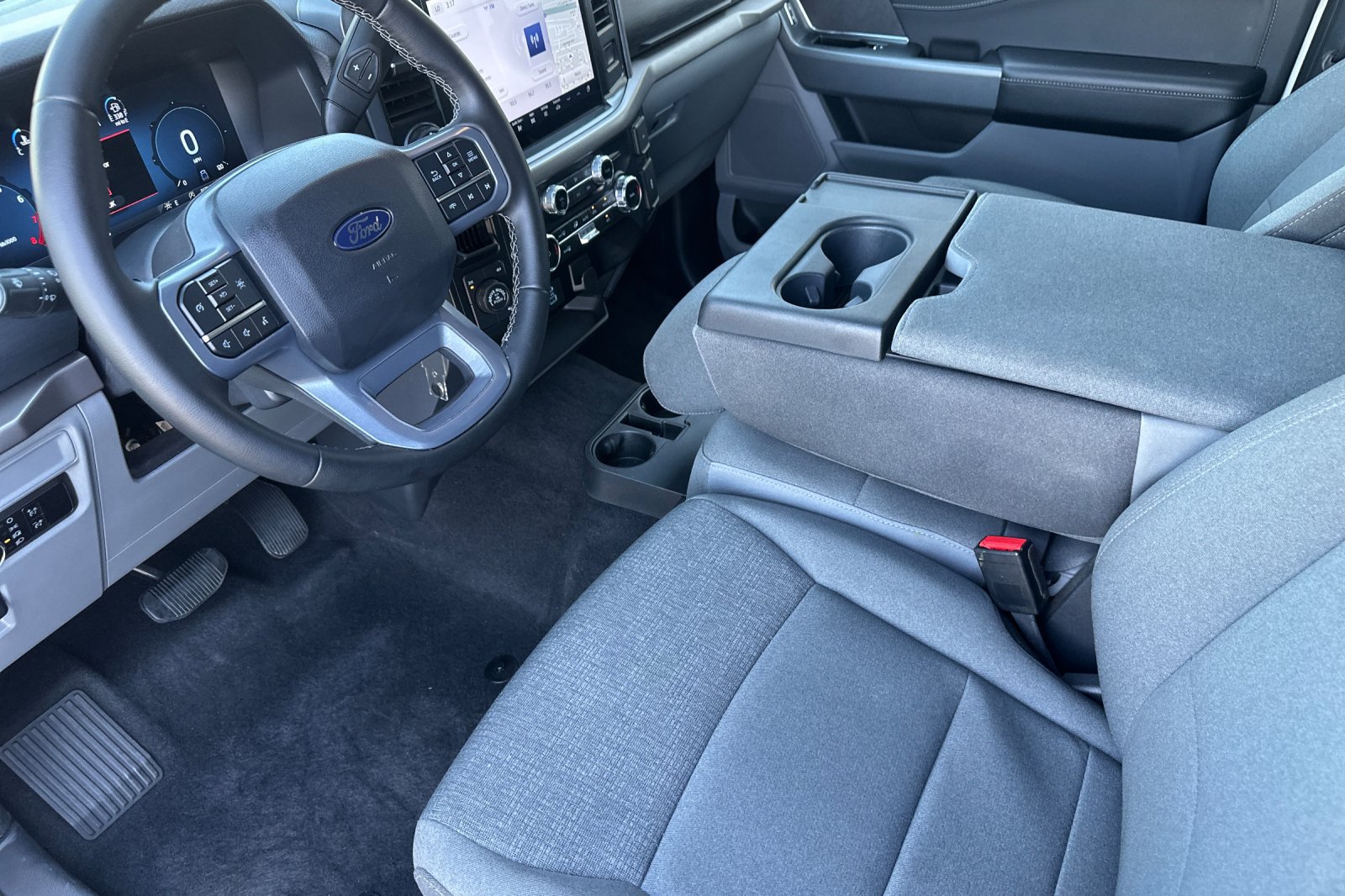 Used 2024 Ford F150 XLT AWD/4WD image 10