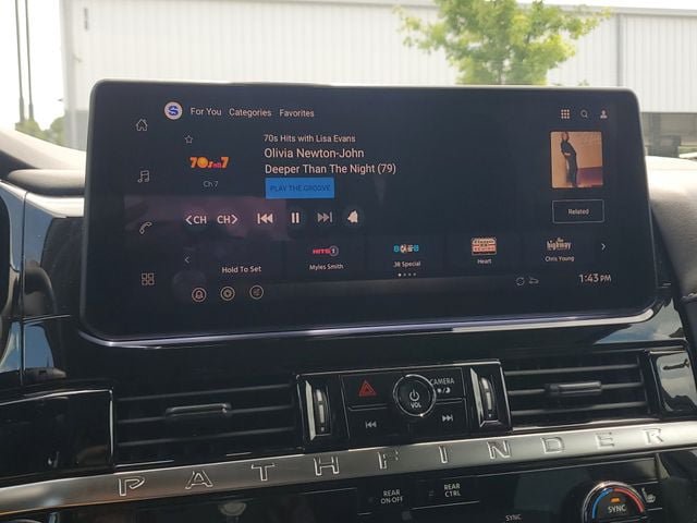 Used 2026 Nissan Pathfinder SV FWD image 28