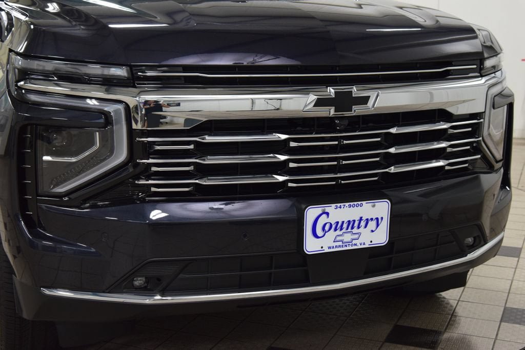 New 2026 Chevrolet Suburban Premier AWD/4WD image 13