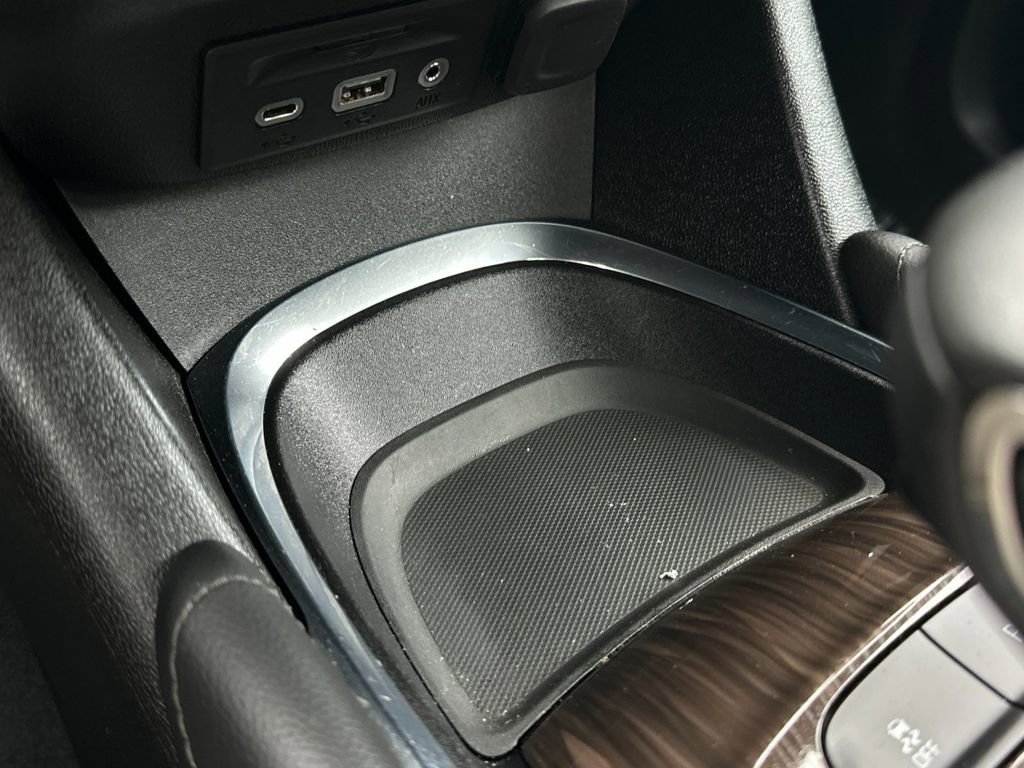 Used 2024 Chevrolet Malibu LT image 34