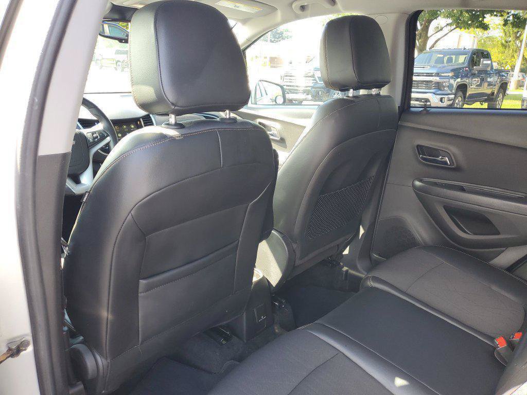 Used 2019 Chevrolet Trax LT w/ LT Convenience Package AWD/4WD image 27
