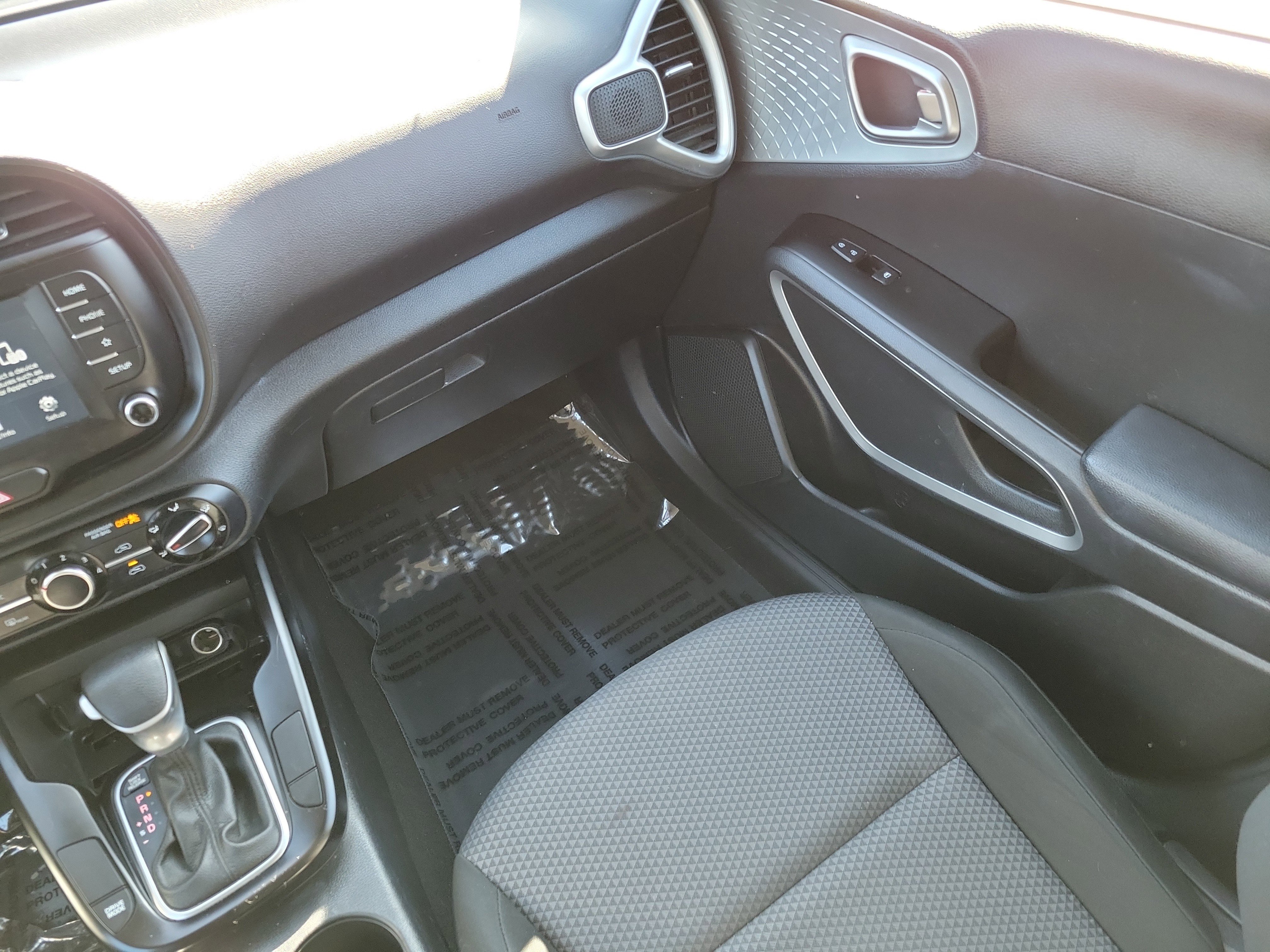 Used 2021 Kia Soul LX image 14