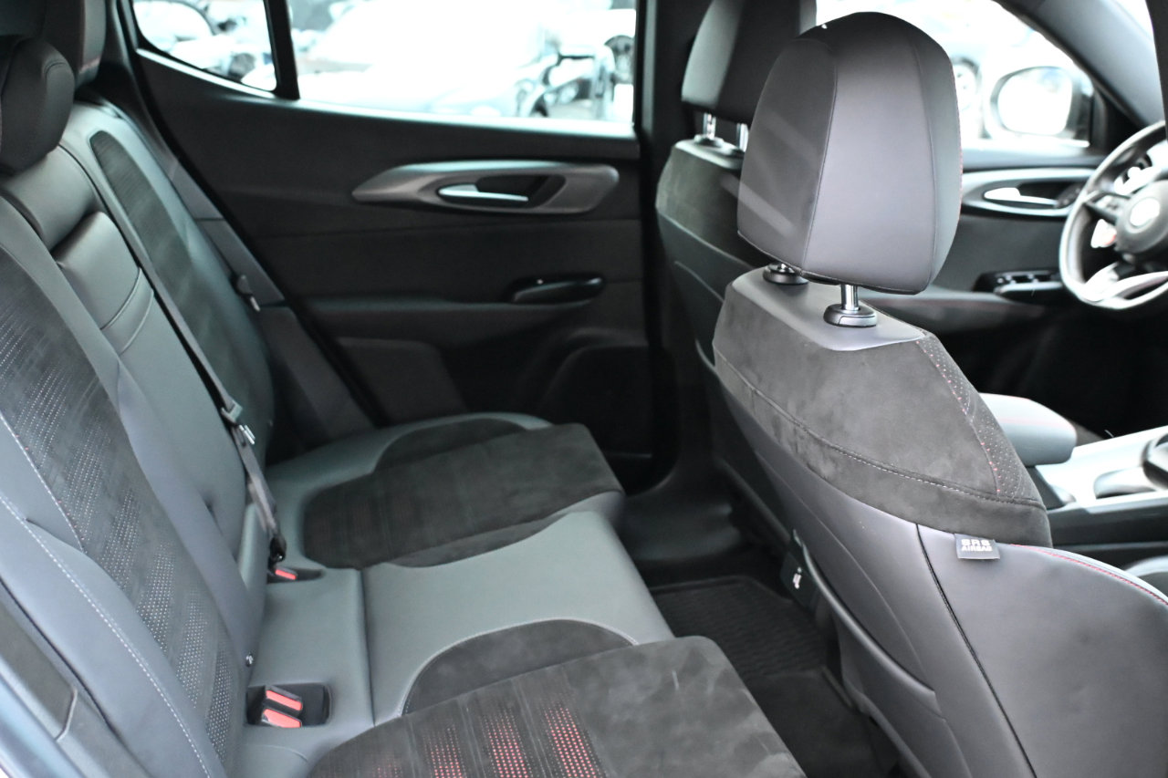 Used 2024 Alfa Romeo Tonale Veloce w/ Active Assist Package image 34