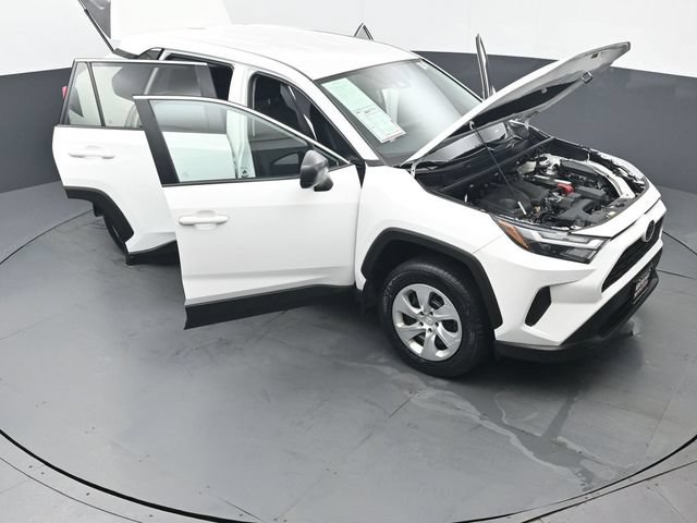 Used 2023 Toyota RAV4 LE AWD/4WD image 51