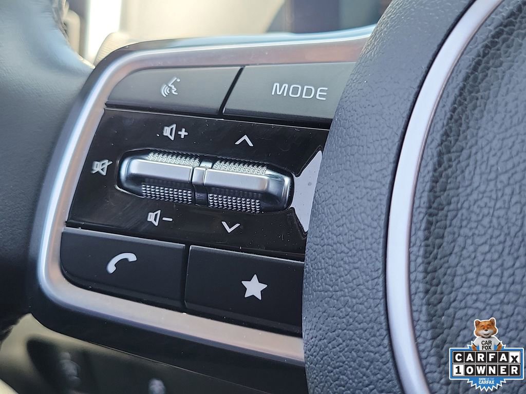 Used 2024 Kia Sorento S AWD/4WD image 23