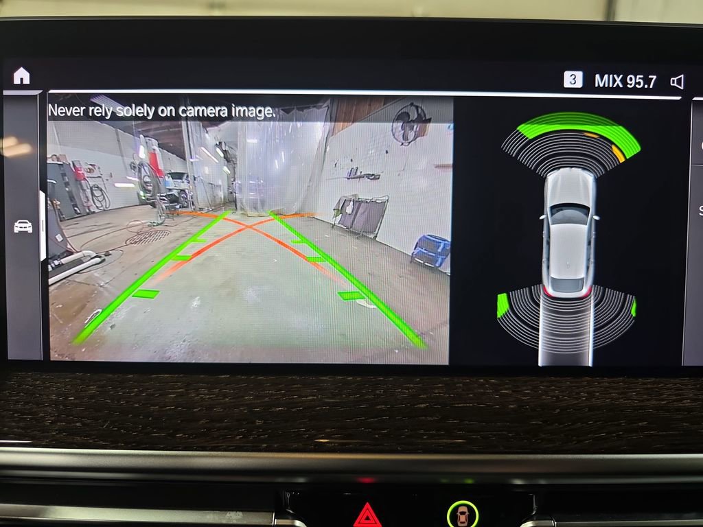 Used 2025 BMW X4 xDrive30i image 24