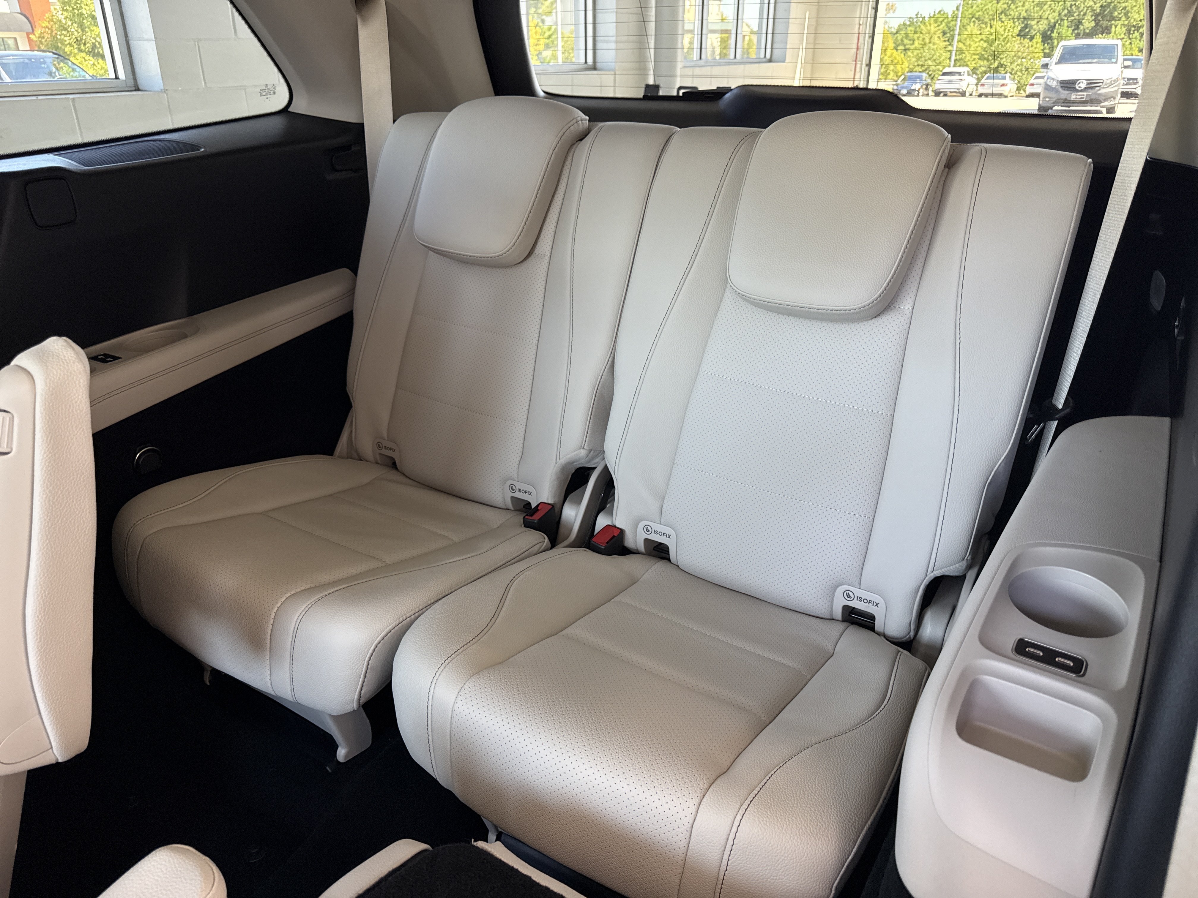Used 2024 Mercedes-Benz GLS 450 4MATIC image 30