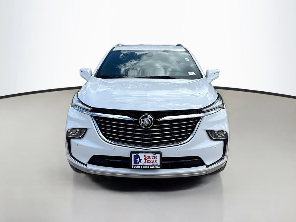 Used 2023 Buick Enclave Essence FWD image 2
