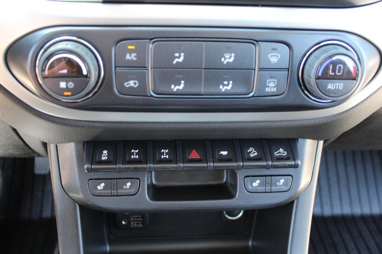 Used 2022 Chevrolet Colorado ZR2 image 23