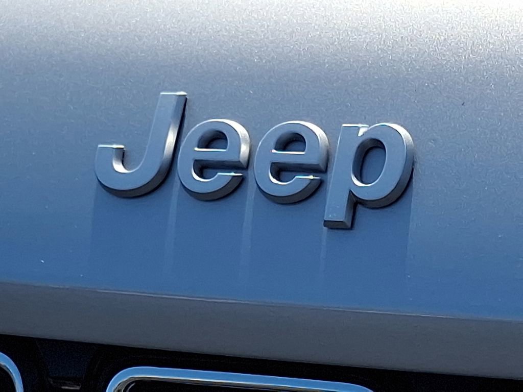 New 2025 Jeep Grand Cherokee Limited image 22