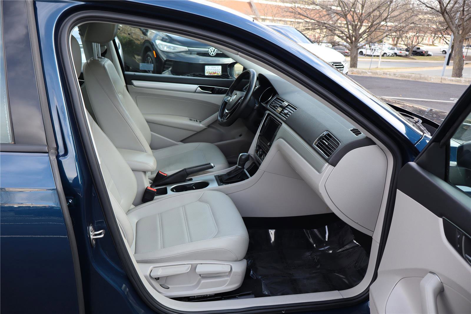 Used 2019 Volkswagen Passat 2.0T Wolfsburg image 27