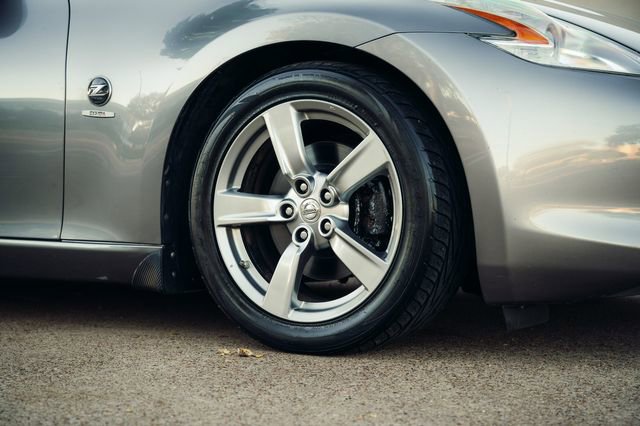 Used 2009 Nissan 370Z Coupe image 48