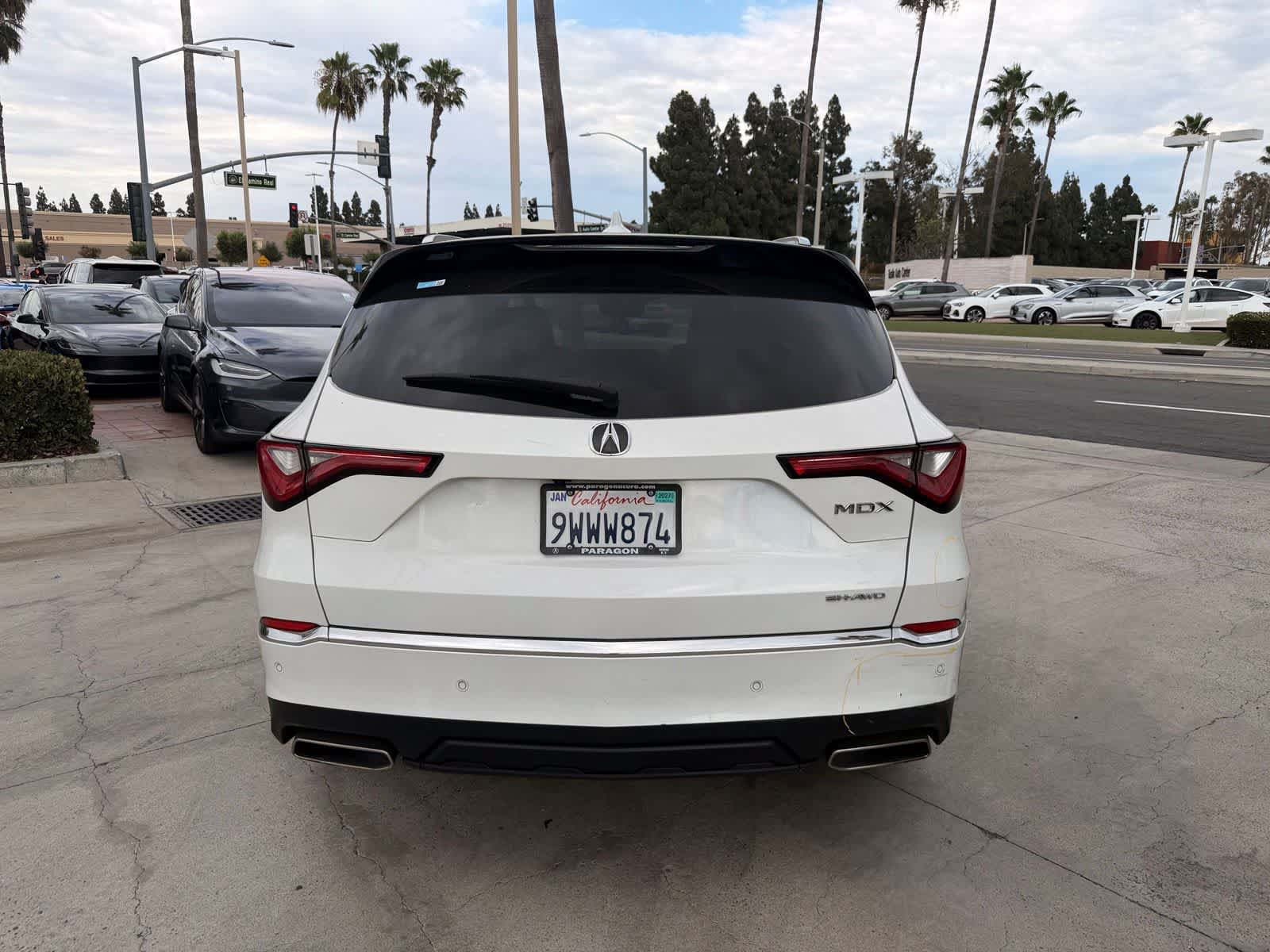 Used 2022 Acura MDX SH-AWD w/ Technology Package image 4