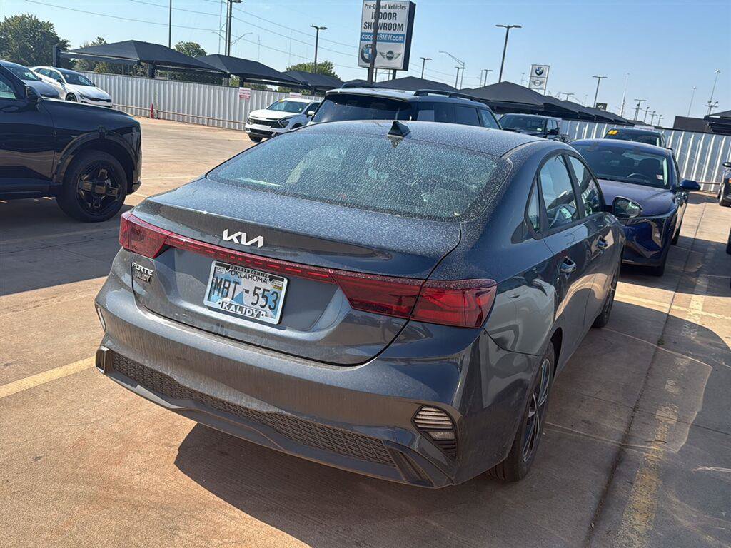 Used 2023 Kia Forte LXS w/ LXS Technology Package FWD image 8