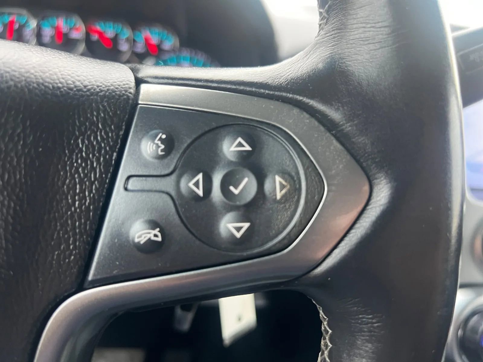 Used 2018 Chevrolet Tahoe LT image 41