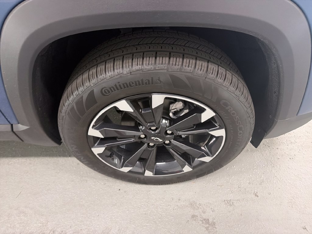 New 2027 Chevrolet Equinox RS FWD image 4