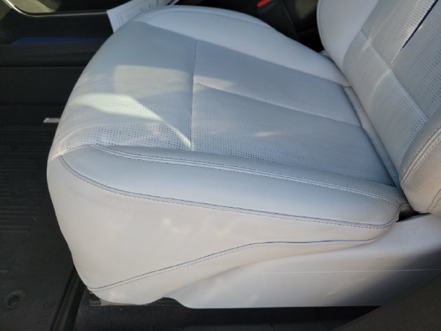Certified 2024 Cadillac Lyriq Sport AWD/4WD image 24