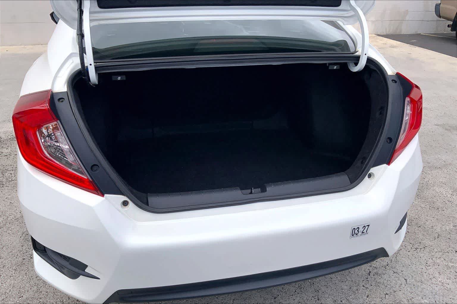 Used 2018 Honda Civic EX-T image 18