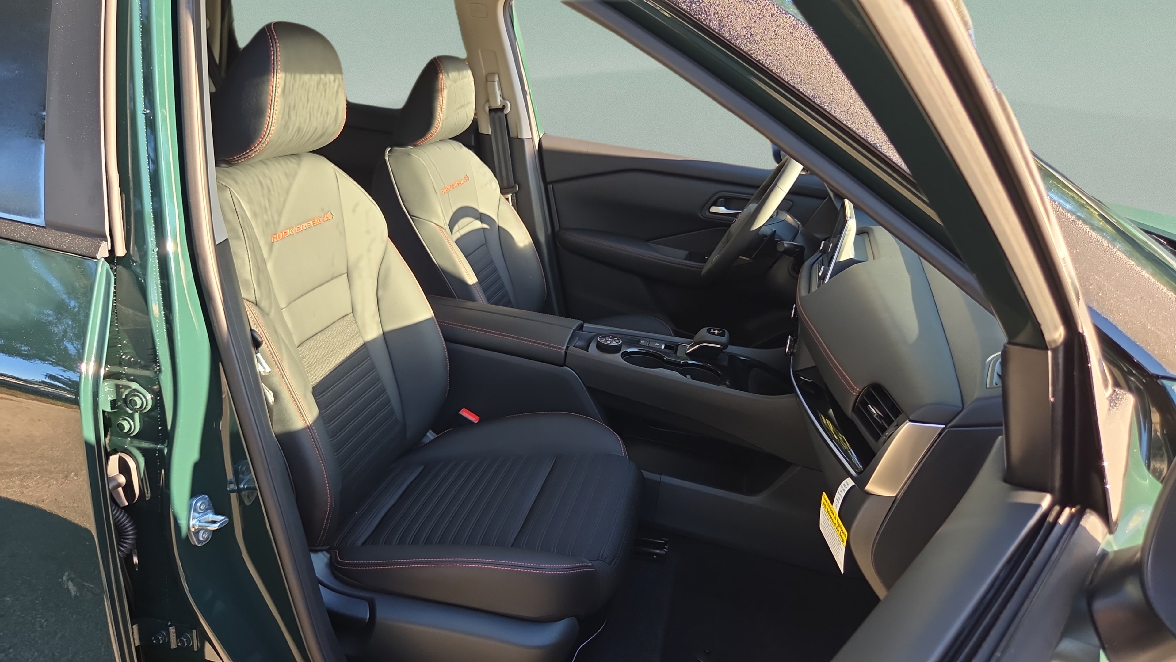 New 2026 Nissan Rogue SV AWD/4WD image 18