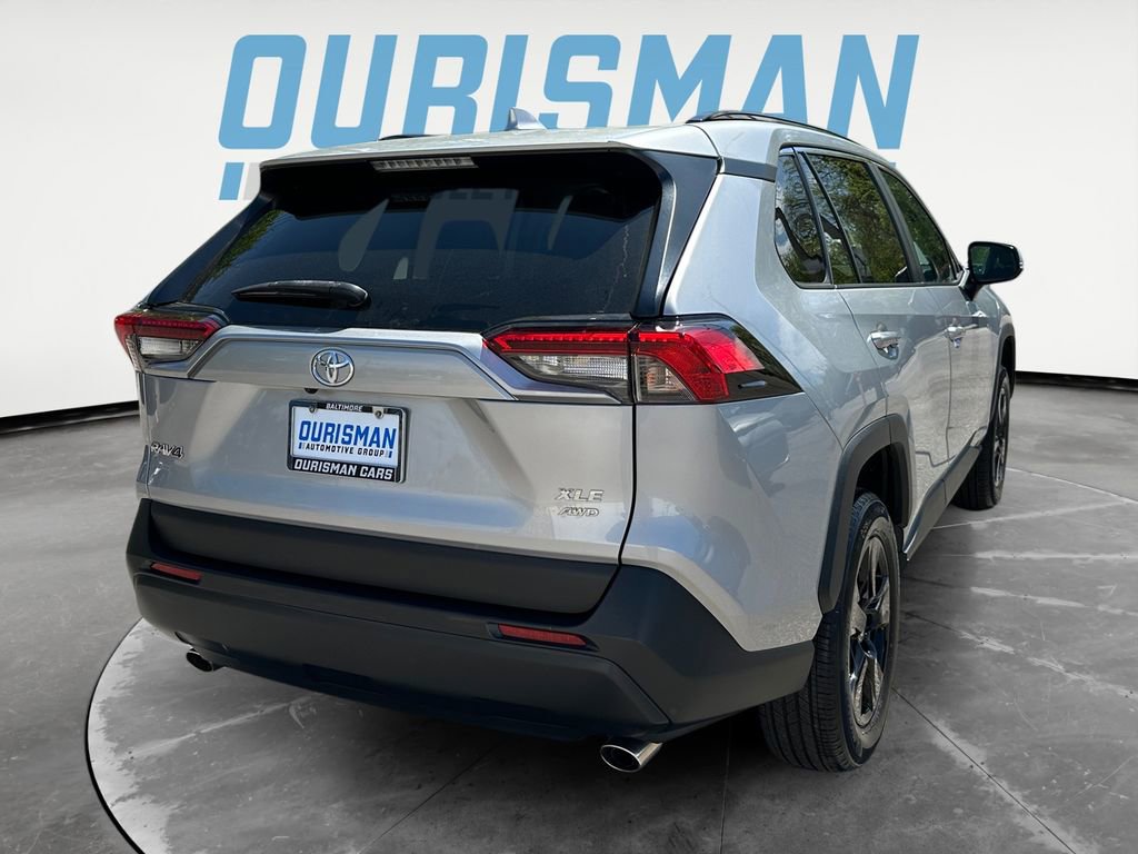 Used 2022 Toyota RAV4 XLE w/ Convenience Package AWD/4WD image 6