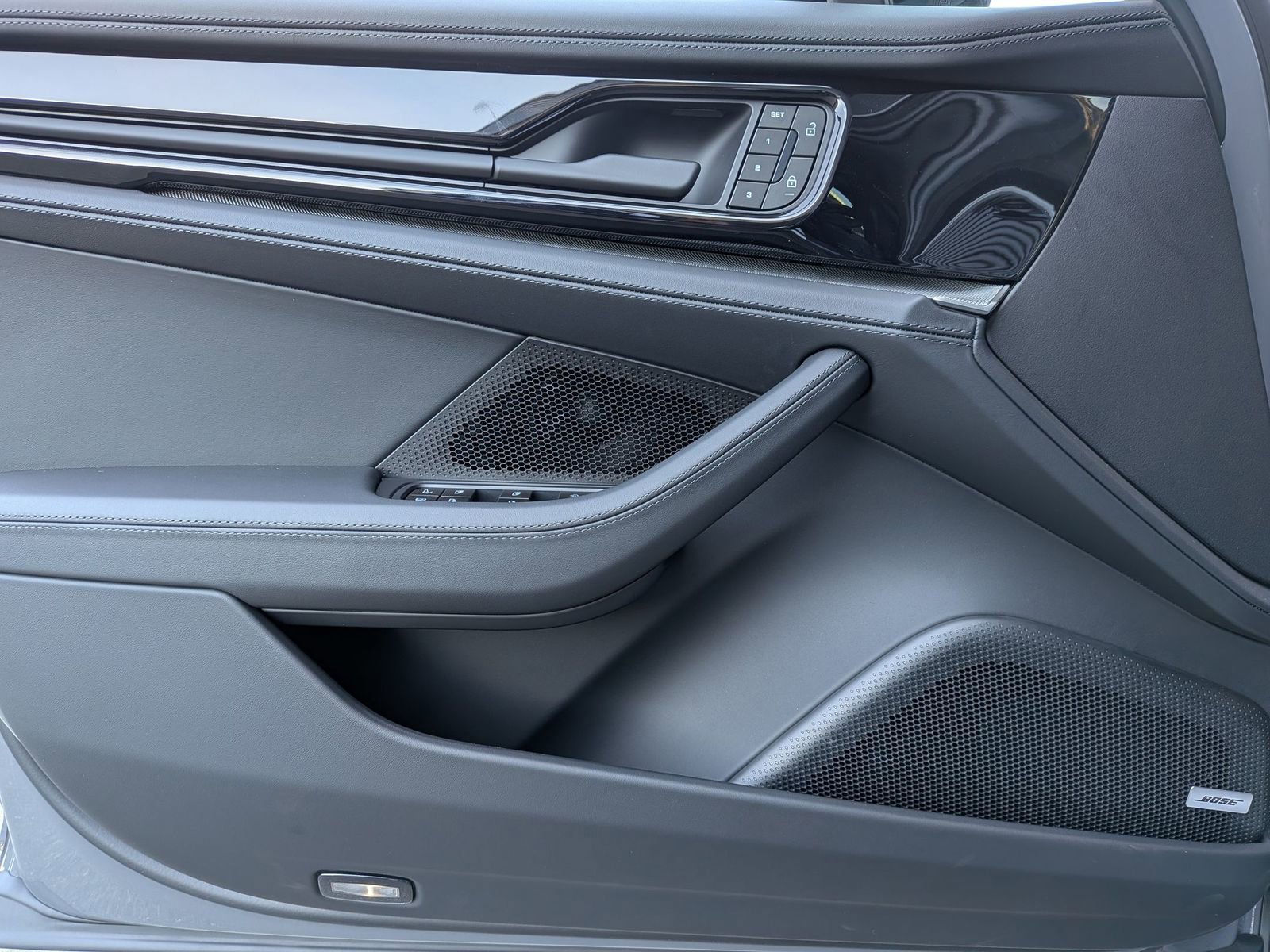 New 2026 Porsche Panamera 4 image 13