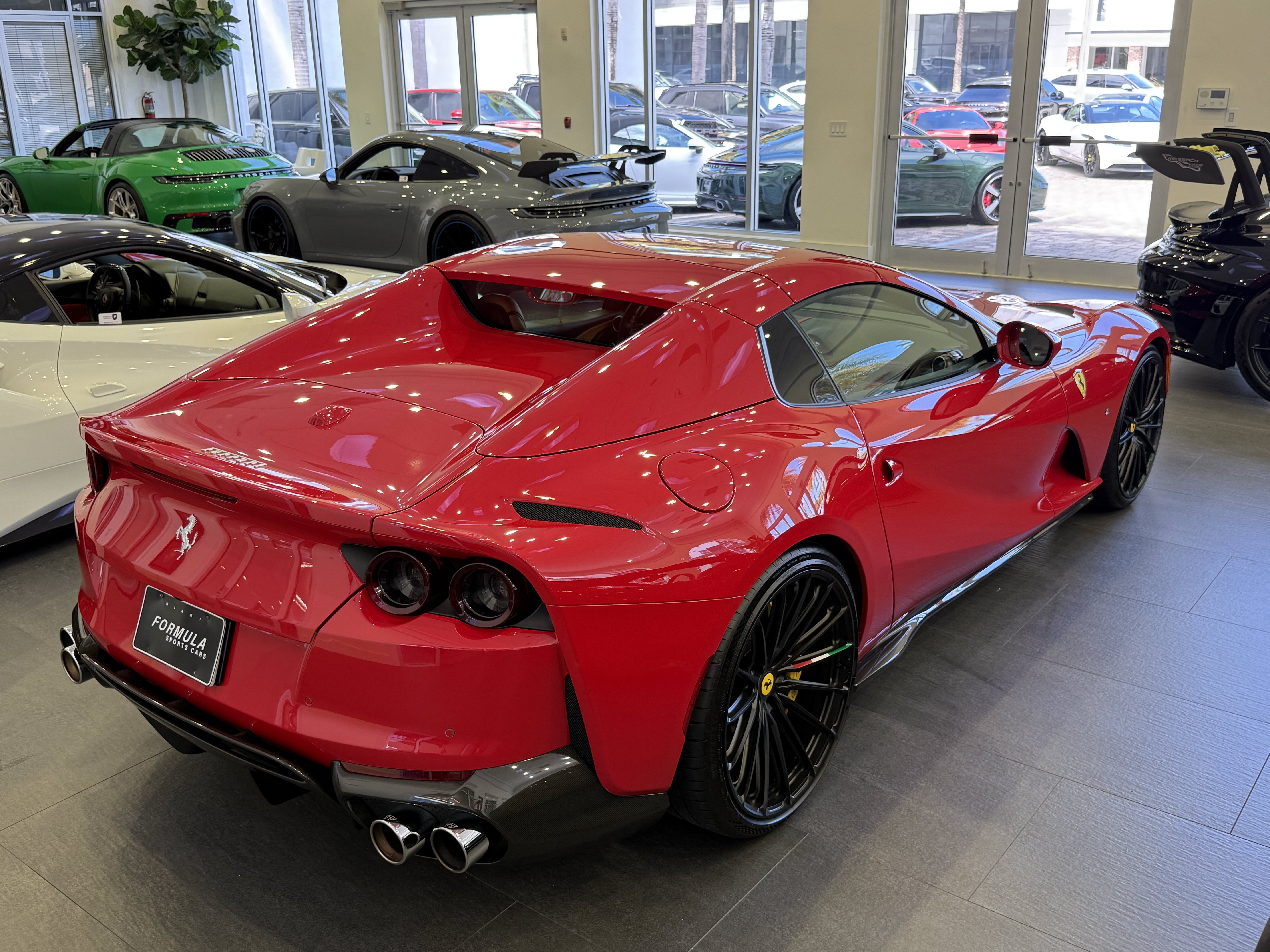 Used 2022 Ferrari 812 GTS RWD image 13