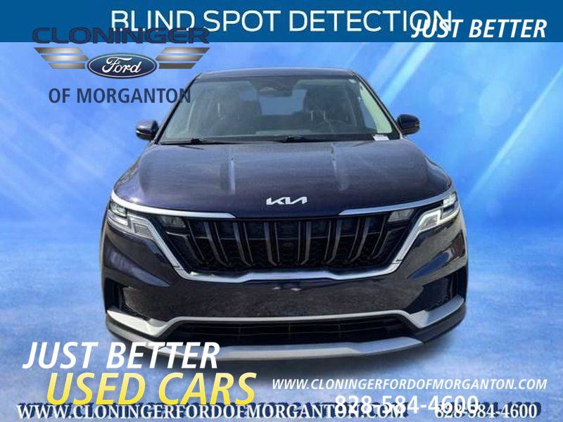 Used 2023 Kia Carnival LX image 2