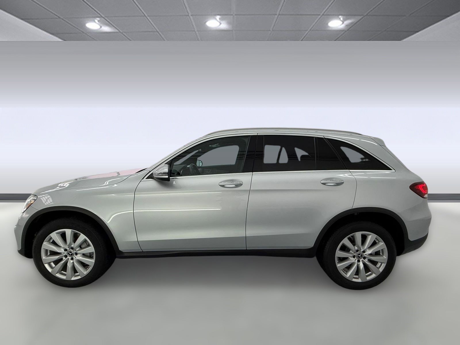 Used 2020 Mercedes-Benz GLC 300 image 2