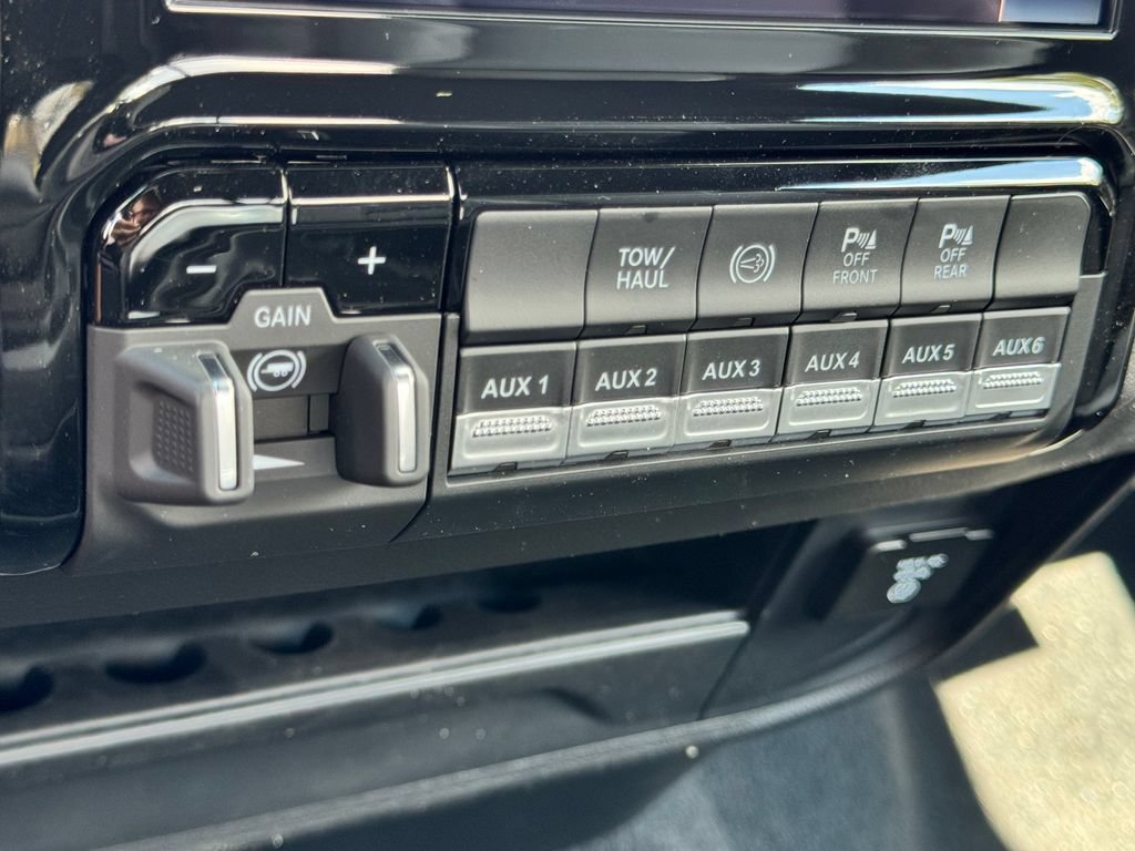 New 2026 RAM 3500 Tradesman AWD/4WD image 23