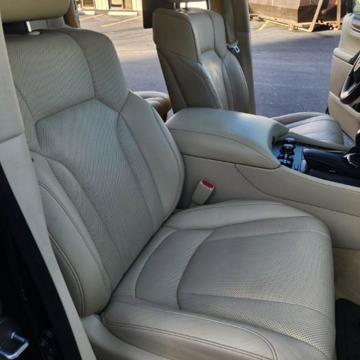 Used 2017 Lexus LX 570 4WD image 20