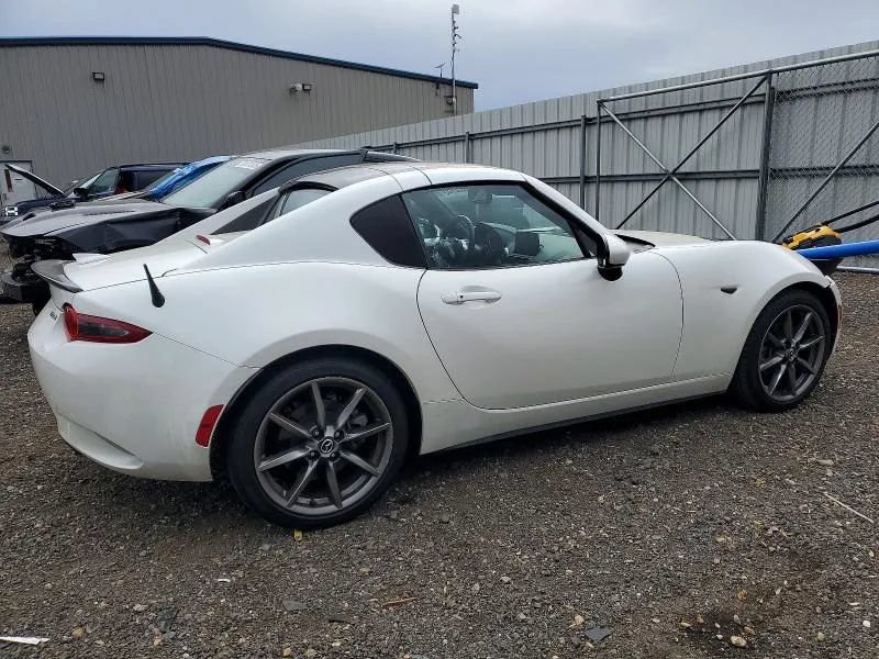 Used 2021 MAZDA MX-5 Miata RF Grand Touring RWD image 3