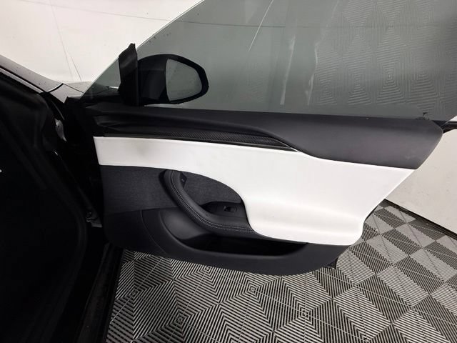 Used 2026 Tesla Model S Plaid AWD/4WD image 39
