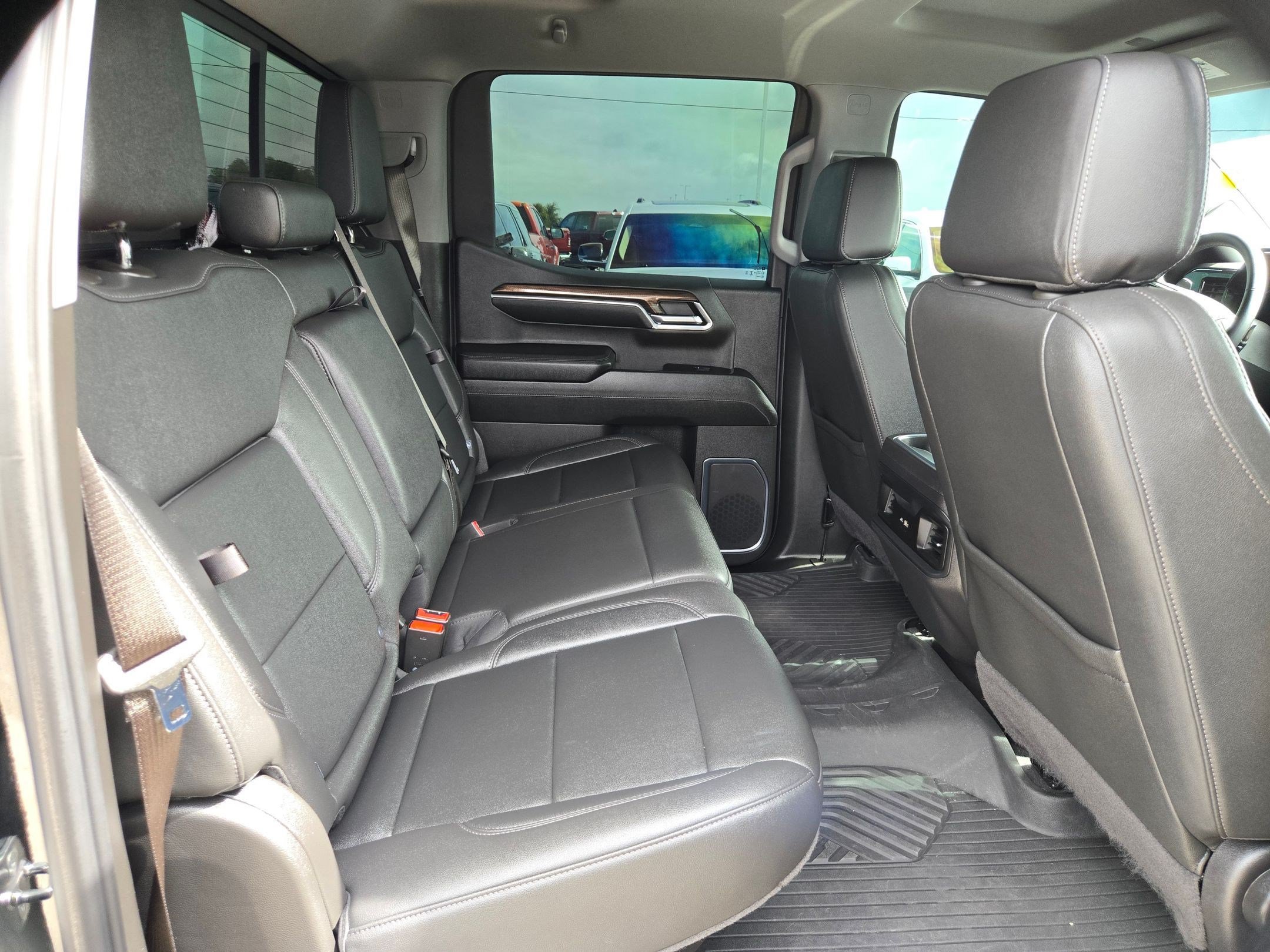 Certified 2024 Chevrolet Silverado 1500 LT Trail Boss w/ LT Trail Boss Premium Package AWD/4WD image 22