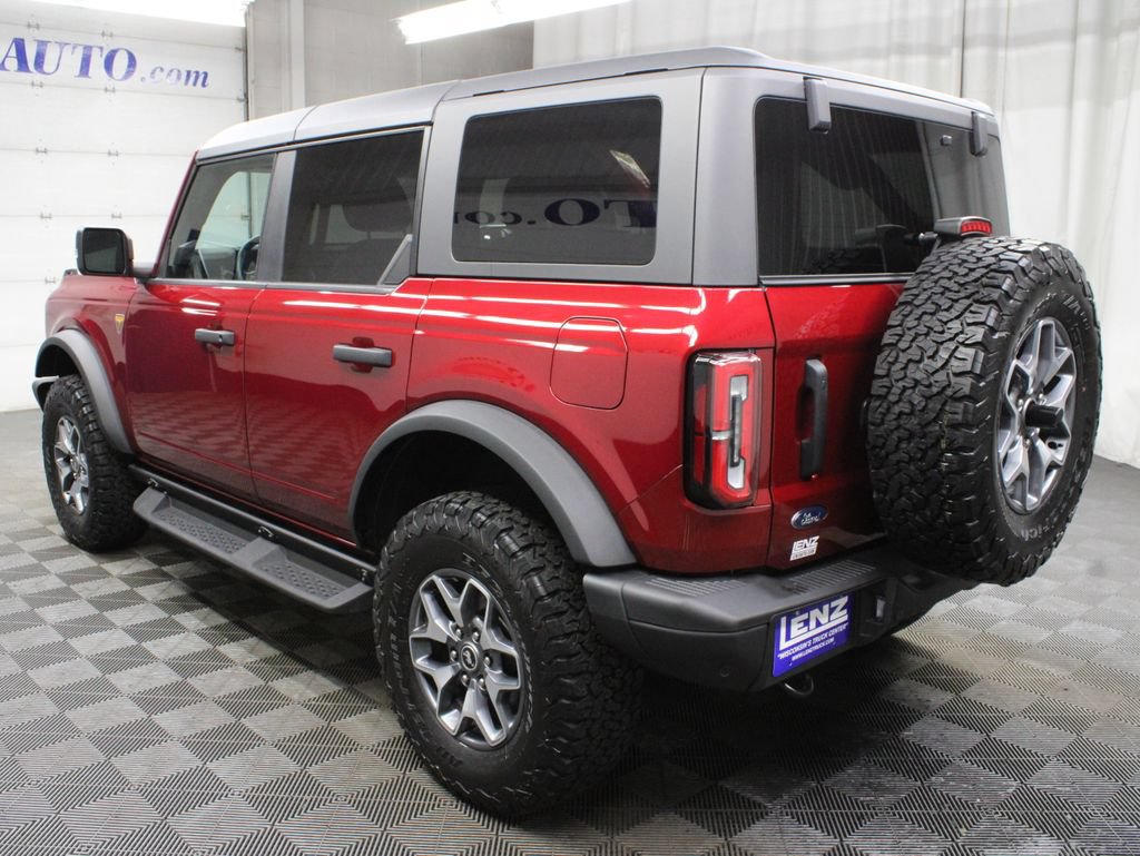 Used 2025 Ford Bronco Badlands AWD/4WD image 7