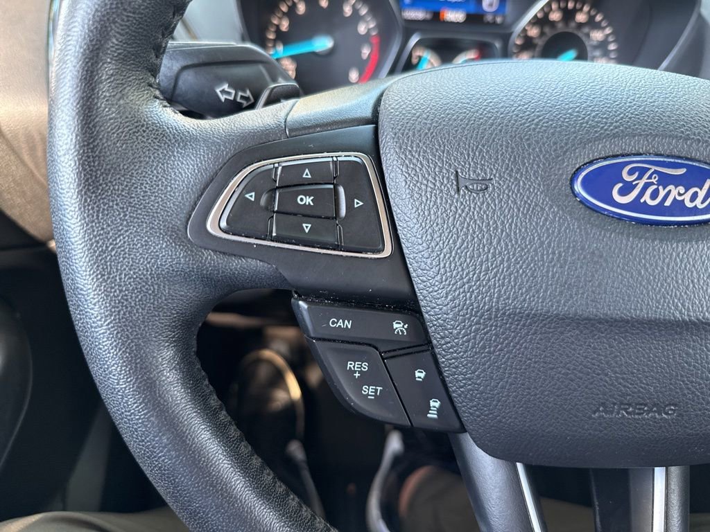 Used 2017 Ford Escape Titanium image 29