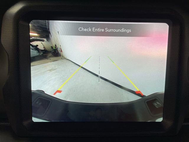 Used 2021 Jeep Gladiator Willys image 17