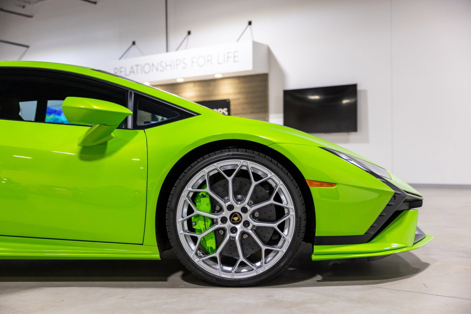 Used 2024 Lamborghini Huracan Tecnica image 25