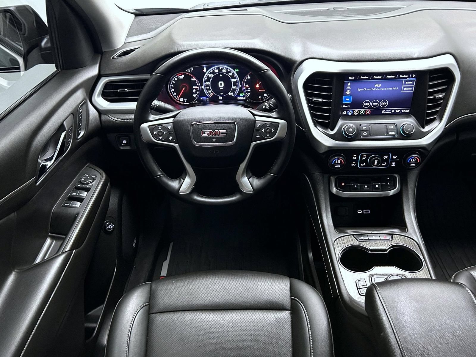 Used 2023 GMC Acadia SLT w/ Elevation Edition AWD/4WD image 14