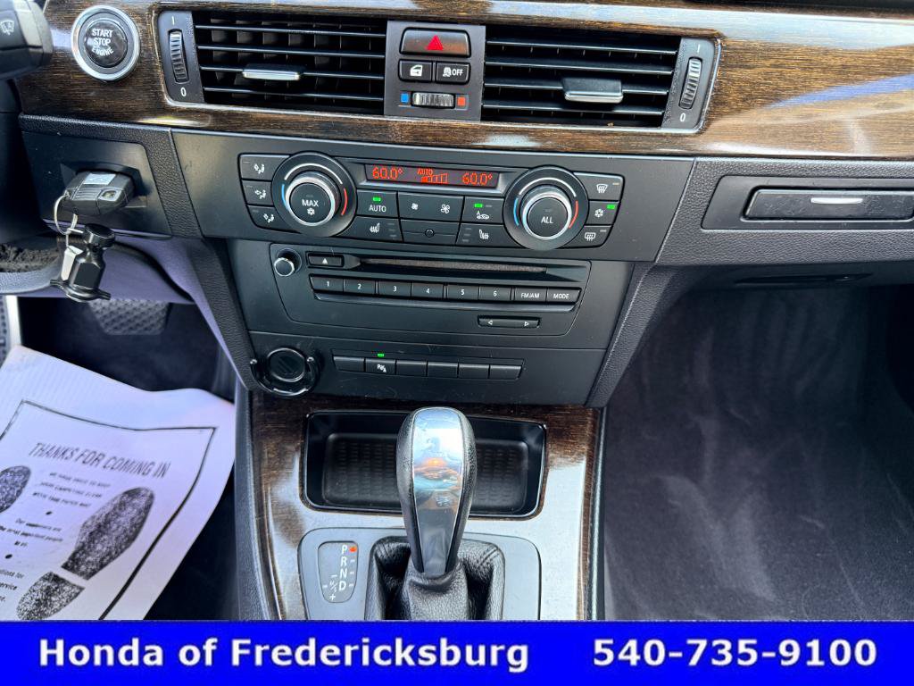 Used 2012 BMW 335i Convertible RWD image 40