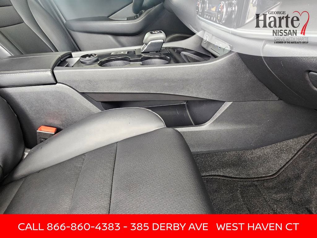 Certified 2022 Nissan Rogue SV w/ SV Premium Package image 49