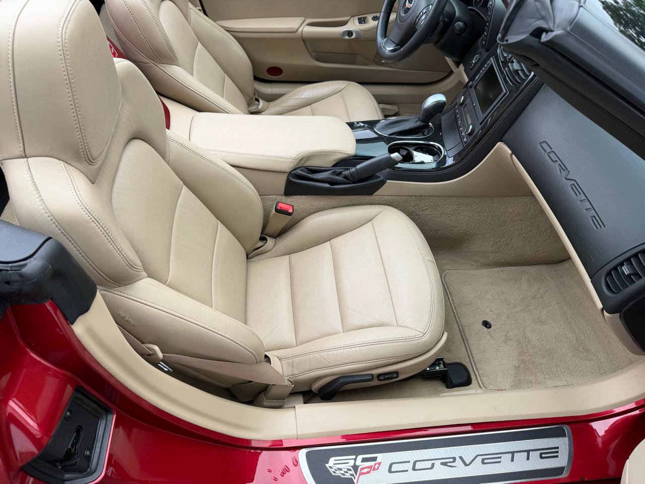 Used 2013 Chevrolet Corvette Convertible w/ 2LT Preferred Equipment Group RWD image 12
