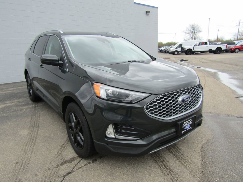 Used 2024 Ford Edge SEL w/ Convenience Package image 8