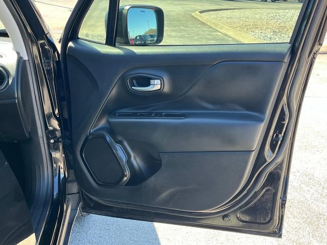 Certified 2019 Jeep Renegade Altitude w/ Quick Order Package 22M image 10